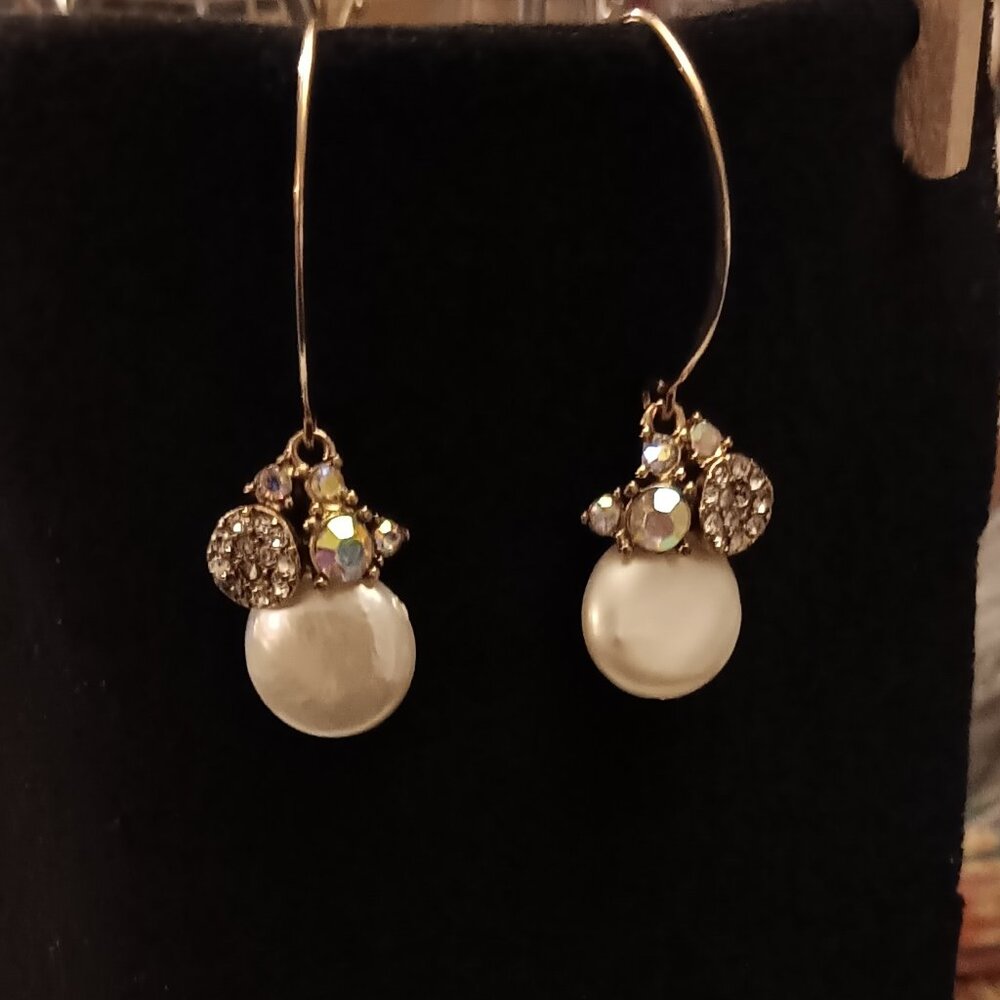 Gorgeous rhinestone pearl cluster earrings with gold filled ear hooks - Picture 2 of 5